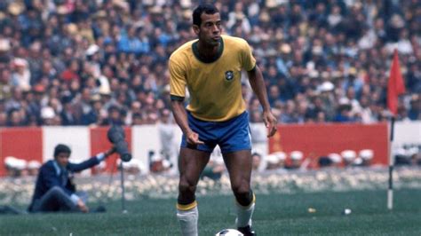 Alberto Carlos .